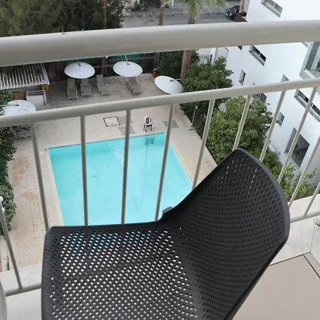 Sunflower Apartmanhotel 3*