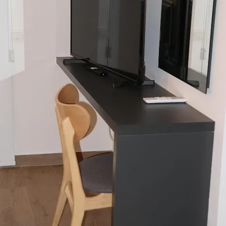 아파트호텔 Sunflower 라르나카