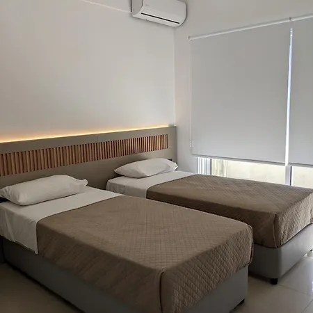 Apartahotel Sunflower 3*