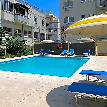 Sunflower Apartmanhotel Lárnaka