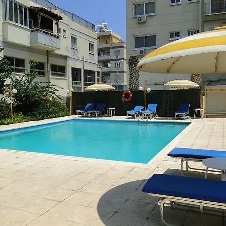 Sunflower Apartmanhotel