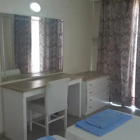 Sunflower Apartmanhotel