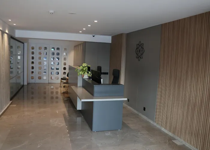 Aparthotel Sunflower 3*