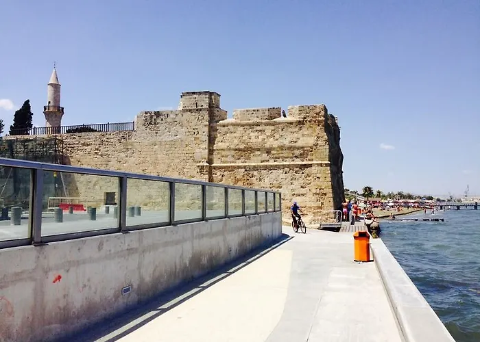 Aparthotel Sunflower Larnaca