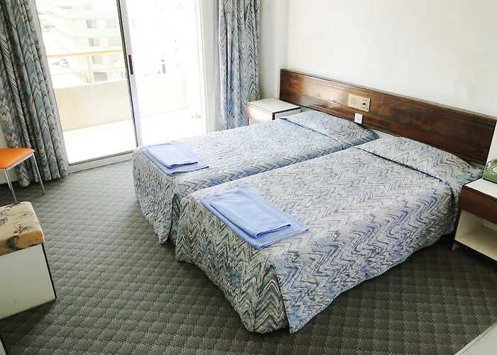 Sunflower Aparthotel 3*