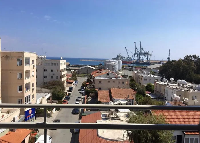 Sunflower Aparthotel 3*