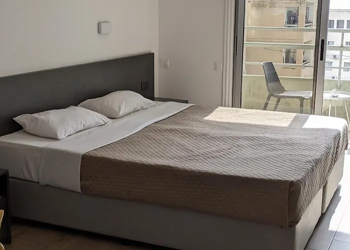 Sunflower Apartahotel