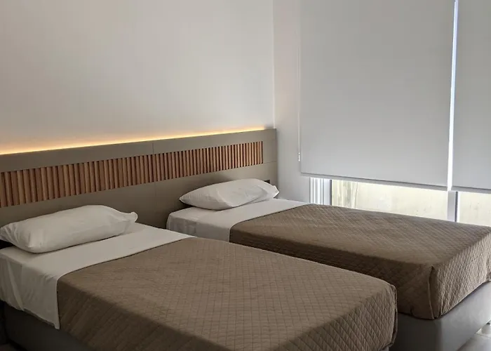 Apartahotel Sunflower 3*